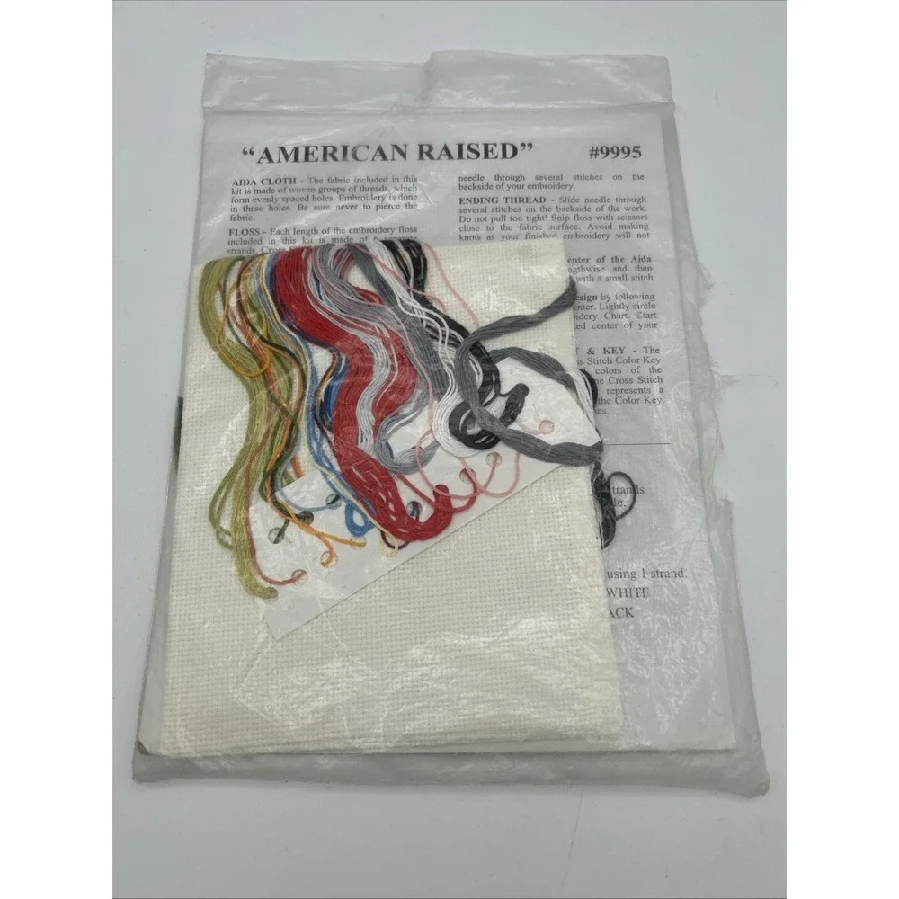 Design Works‎ American Raised Counted Cross Stitch Kit 10x13 White Farm Count